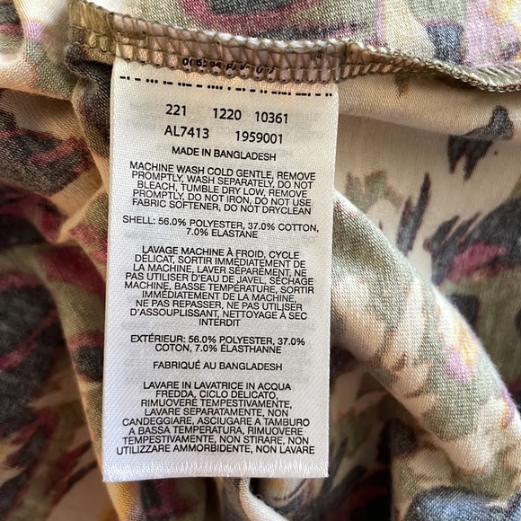 Columbia Omni-Shade Top Size Medium, NWT - Picture 11 of 12